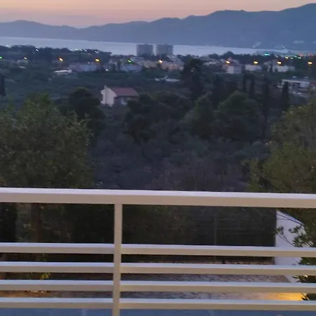 Andrew's Sunset View Apartment